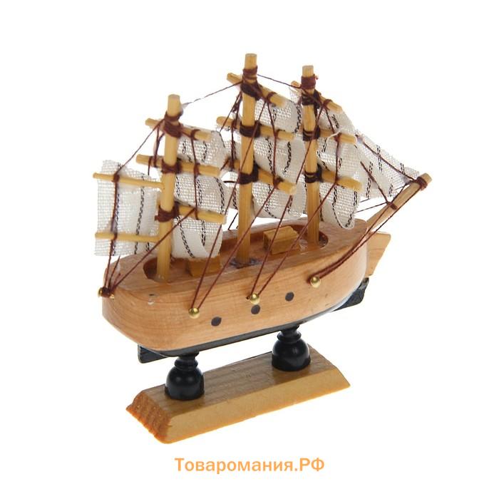 Сувенирная модель корабля «Аризона», 3×10×10 см, МИКС